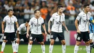 因右踝炎症,困扰,朗尼克遗憾,宝威体育官网,宝威体育平台,宝威体育链接,宝威体育官方